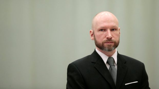 Fjotolf Hansen, původním jménem Anders Behring Breivik, u soudu