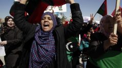 Libye - demonstranti v Adžedábíji