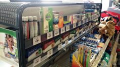 V ČR rychle totiž přibývá míst, kde se prodávají léky, narazíte na ně třeba na čerpacích stanicích