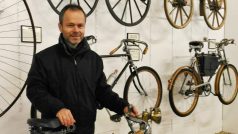 Sběratel historických bicyklů Pavel Eliáš