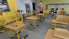 Prázdná škola v Ludgeřovicích čeká na návrat dětí