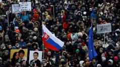 Smutečního pochodu za zavražděného Jána Kuciaka a jeho snoubenku se v Bratislavě 2. března zúčastnilo podle organizátorů až 25 000 lidí