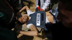 Novinář v Gaze, kterého postřelili izraelští vojáci