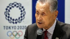 Prezident organizační olympijské komise Yoshiro Mori.