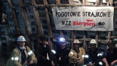 Dohoda mezi vládou a odbory ukončí podzemní protest zhruba 200 horníků, který začal v pondělí