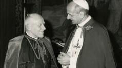 Kardinál Josef Beran (vlevo) a papež Pavel VI.