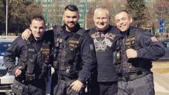 Ostravští policisté na fotografii s dvojnásobným nájemným vrahem Jiřímu Kajínkem