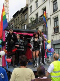 Alegorický vůz na bruselském Gay Pride