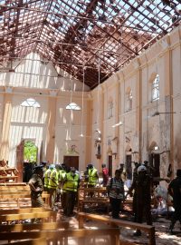 Kostel v Negombo po explozi.