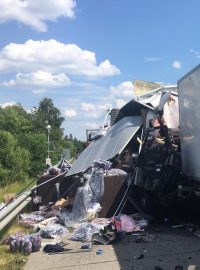 Řidič kamionu utrpěl smrtelné zranění