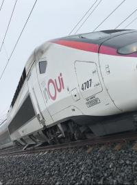 Vykolejená souprava TGV u Štrasburku.