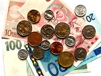 курс крони до євро прага