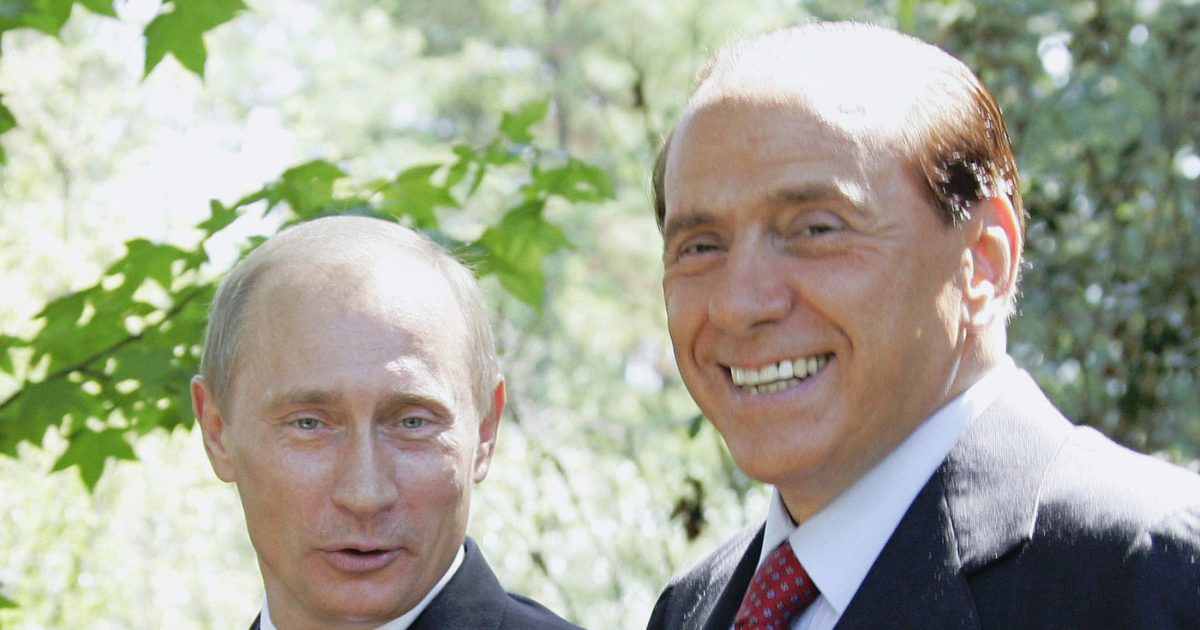 L’ambasciata russa a Roma ha pubblicato le foto del politico italiano con Putin.  ‘Questo è qualcosa da ricordare,’ ha scritto |  iRADIO