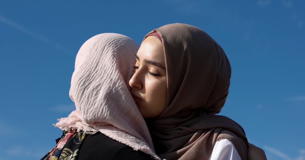 Rada Evropy stáhla kampaň na podporu rozmanitosti.  Slogan de Kritikům vadil ‚svoboda v hidžábu’ |  iROZHLAS