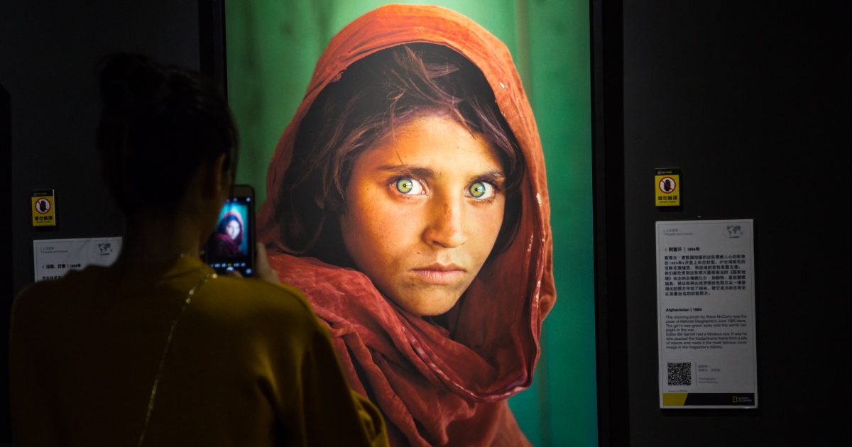Dall’Afghanistan all’Italia.  La ragazza della busta del National Geographic ottiene il visto per rifugiati |  iROZHLAS