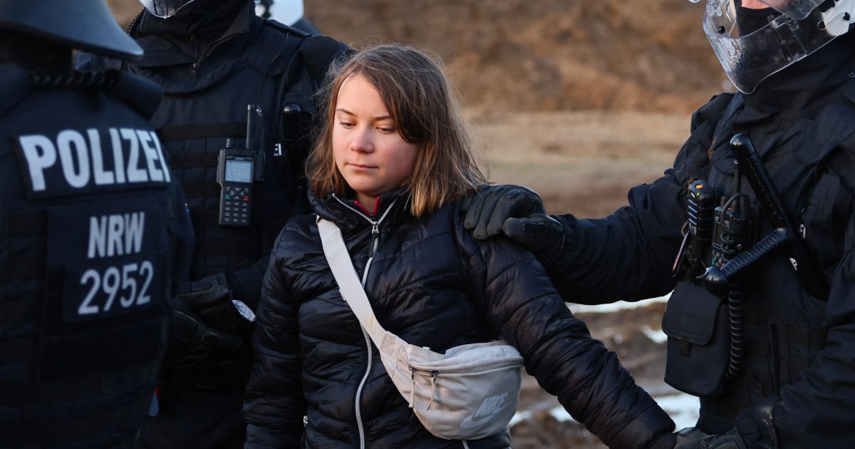 Die deutsche Polizei hat die Aktivistin Greta Thunberg festgenommen.  Sie beteiligte sich an den Protesten am Bergwerk im Rheinland.  iRADIO