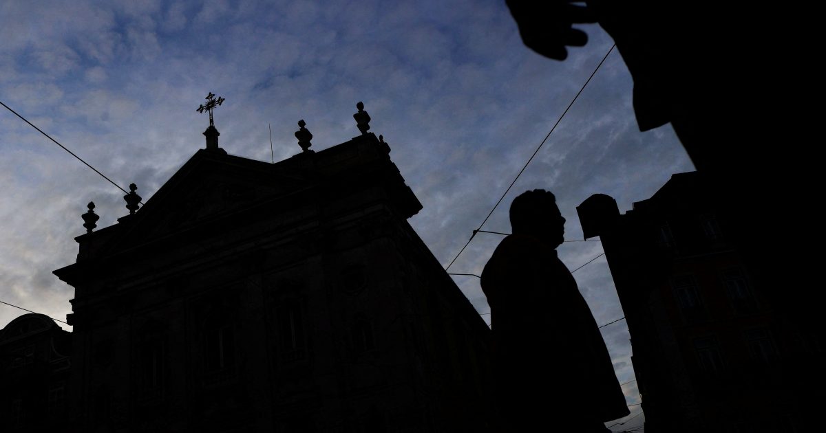 Les chefs d’église au Portugal ont abusé des enfants pendant des décennies.  Il y a 4815 cas confirmés |  iRADIO