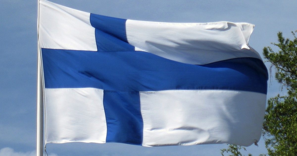 Det lykkeligste landet i verden er Finland.  For første gang gjenspeiles også innvandrernes tilfredshet i iRADIO-lykkeindeksen