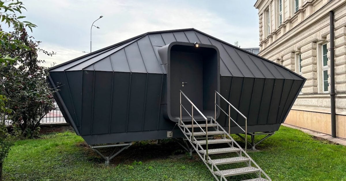 Odolá mrazu i větru, na sestavení přitom stačí kladivo a vruty. Vědci z Brna navrhli modul na Antarktidu