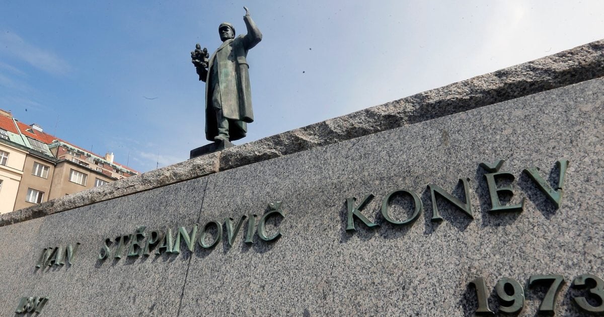 ‚Památník není válečným hrobem.‘ Česko odpovědělo Rusku na nótu kvůli soše maršála Koněva