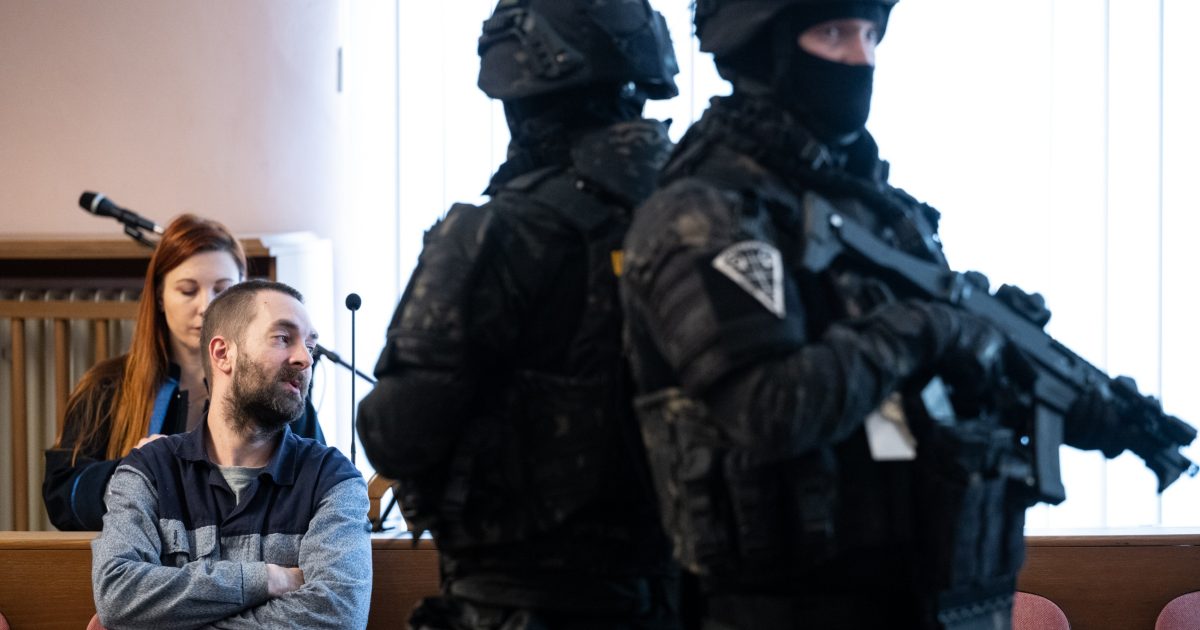 Výtržník Tušl si odpyká 19měsíční trest. Odvolací soud potvrdil odsouzení za pronásledování lékaře Kubka