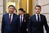 Čínský prezident Si Ťin-pching a jeho francouzský protějšek Emmanuel Macron v Paříži