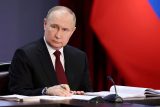 Putin nabízí mír. Chce kus Ukrajiny a odmítá prezidenta Zelenského. Zřejmě mu teče do bot
