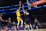 Krejčího Portland prohrál s Denverem vysoko 103:157. Derby o Los Angeles ovládli Lakers