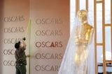 Los Angeles se chystá na nedělní předávání Oscarů. Mezi favority jsou Hříšníci a Jedna bitva za druhou