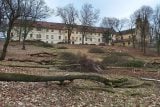 Na 130 stromů půjde k zemi. Park ve Světci čeká úprava, ze zarostlé zahrady bude prosvětlené místo