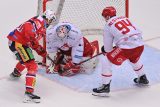 ŽIVĚ: Třinečtí hostí ve čtvrtém finálovém duelu Pardubice, Radiožurnál Sport odvysílá přímý přenos