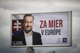 Billboard strany Směr s kandidátem číslo 2 Ľubošem Blahou