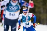 ŽIVĚ: Biatlonisty čeká olympijská derniéra. Radiožurnál Sport vysílá závod s hromadným startem živě