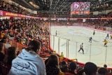 Mládežnický hokej má v Česku nový divácký rekord. Horáckou arénu v Jihlavě zaplnily tisíce dětí
