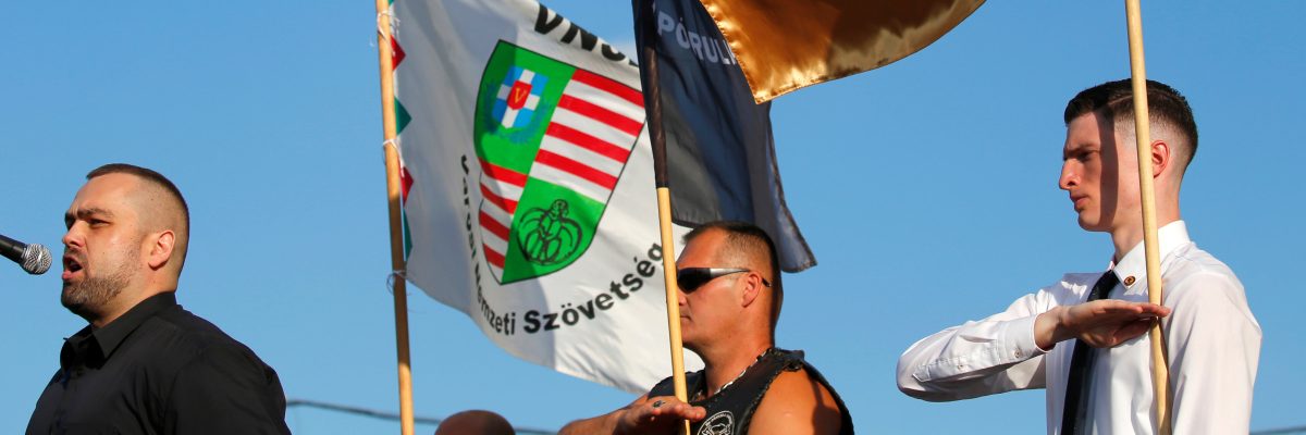 Ohlášení vzniku hnutí Síla a odhodlání v maďarském městě Vecsés 8. července 2017. Zcela vlevo Zsolt Tyirityán
