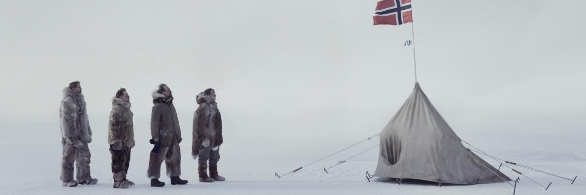 Ze snímku Amundsen