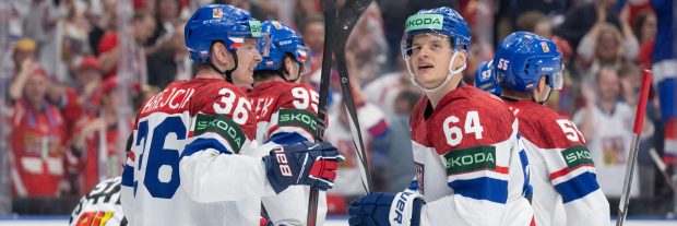 Přejděte na fotogalerii  Druhý den mistrovství světa v hokeji v Praze