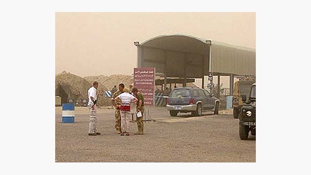 Brána do Iráku - hraniční přechod mezi Kuvajtem a Irákem