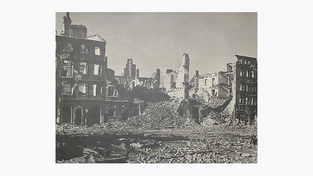 Varšava 1945