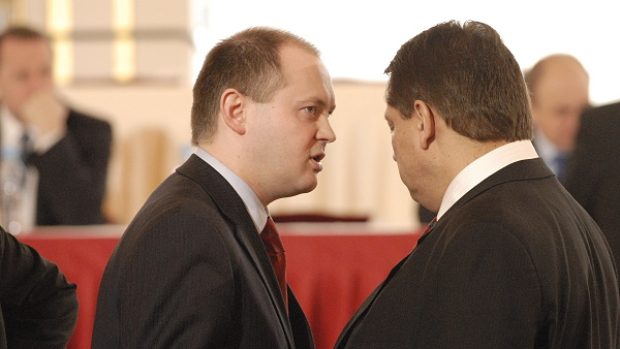 Michal Hašek (ČSSD) a Jiří Paroubek (ČSSD)