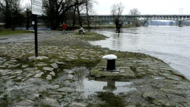 Lodní náměstí Litoměřice - Labe zůstává ve svém korytu