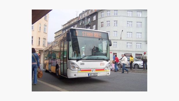 Autobus ve městě
