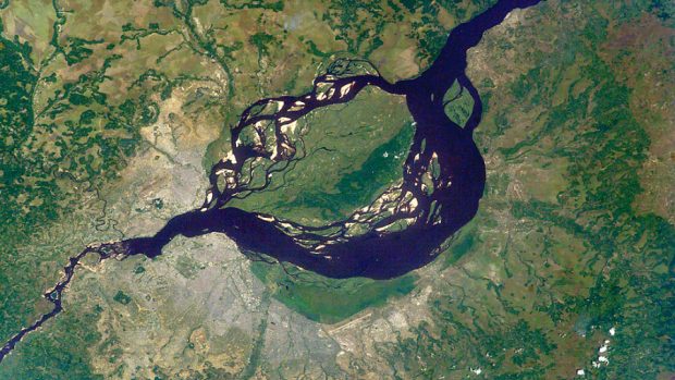 Malebo - rozšíření řeky Kongo na středním toku, které svou charakteristikou připomíná jezero