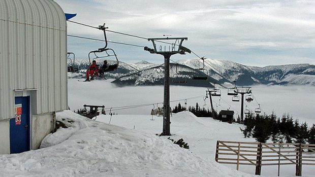 Lanovka na Medvědín na začátku lyžařské sezóny