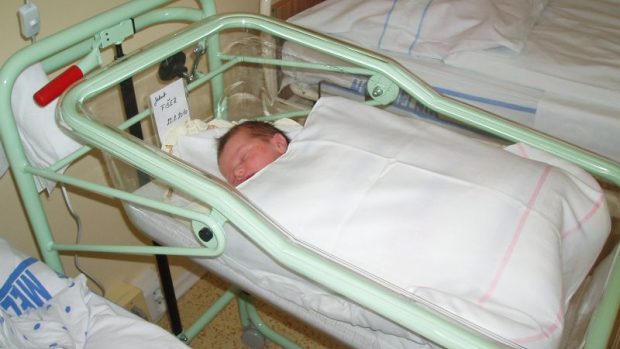 V nově zrekonstruované mělnické porodnici přivítali první novorozence