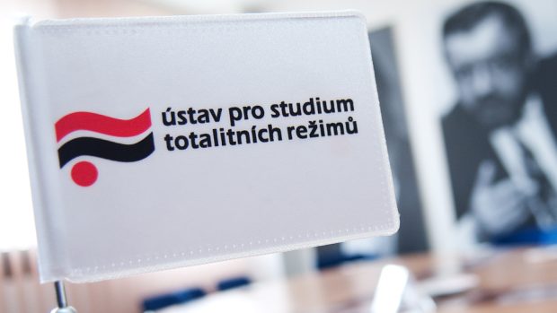 Ústav pro studium totalitních režimů