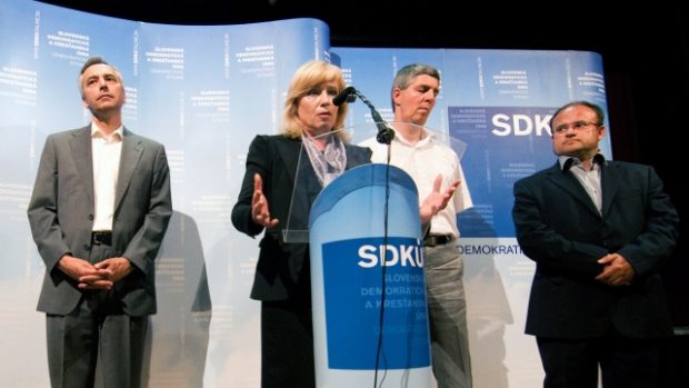 Ján Figeľ (KDH), Iveta Radičová (SDKU-DS), Béla Bugár (Most-Híd) a Jozef Mihál (SaS).