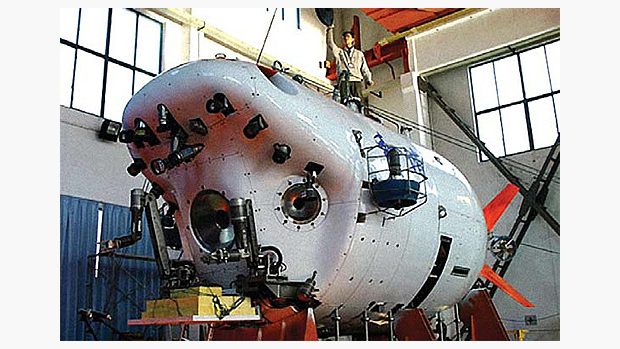 Čínská hubinná pilotovaná ponorka Jiaolong