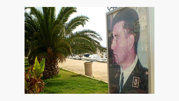 Jeden z mnoha plakátů, na němž je vyobrazen generál Ante Gotovina