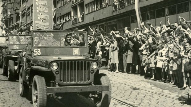 Obrněná brigáda v Praze v  roce 1945